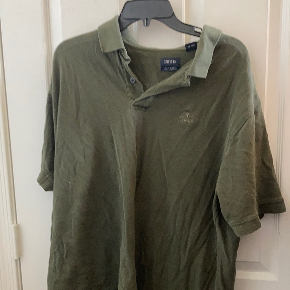 FINAL MARKDOWN Men’s iZod polo shirt xl